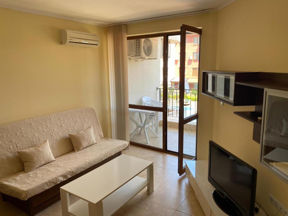 3 Family With Pool View * Nesebar
